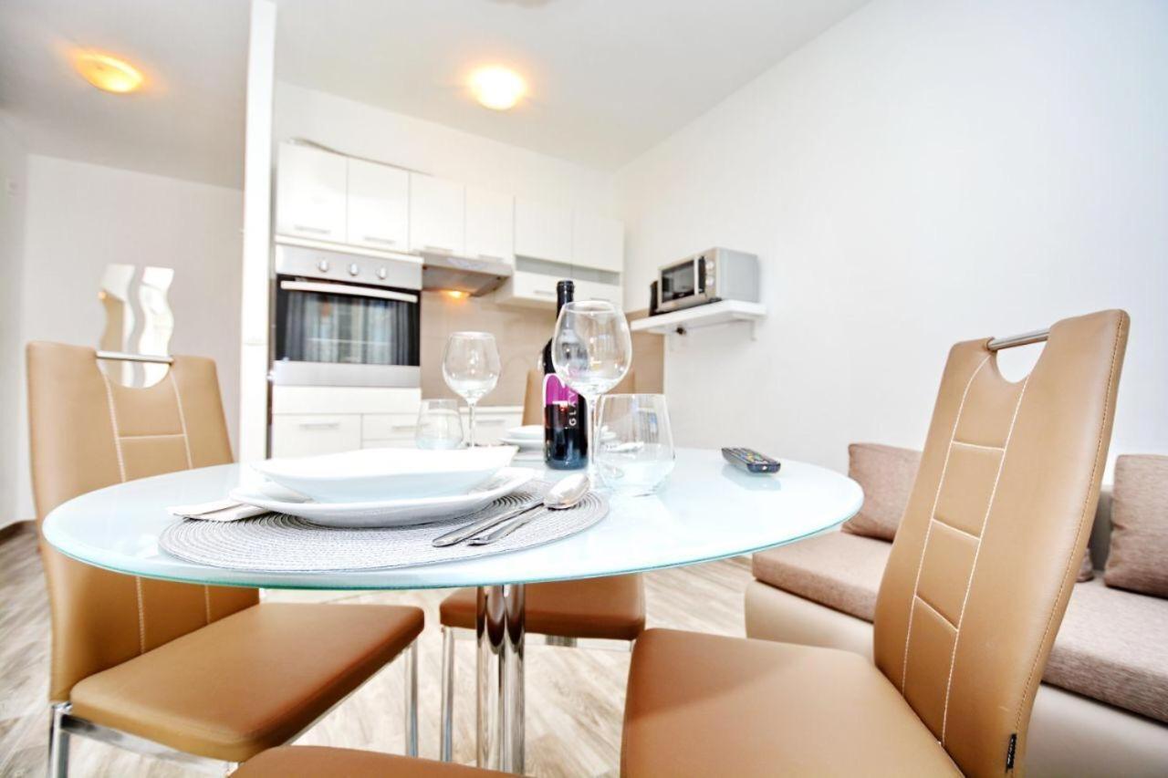 Apartment T&L Zadar Buitenkant foto