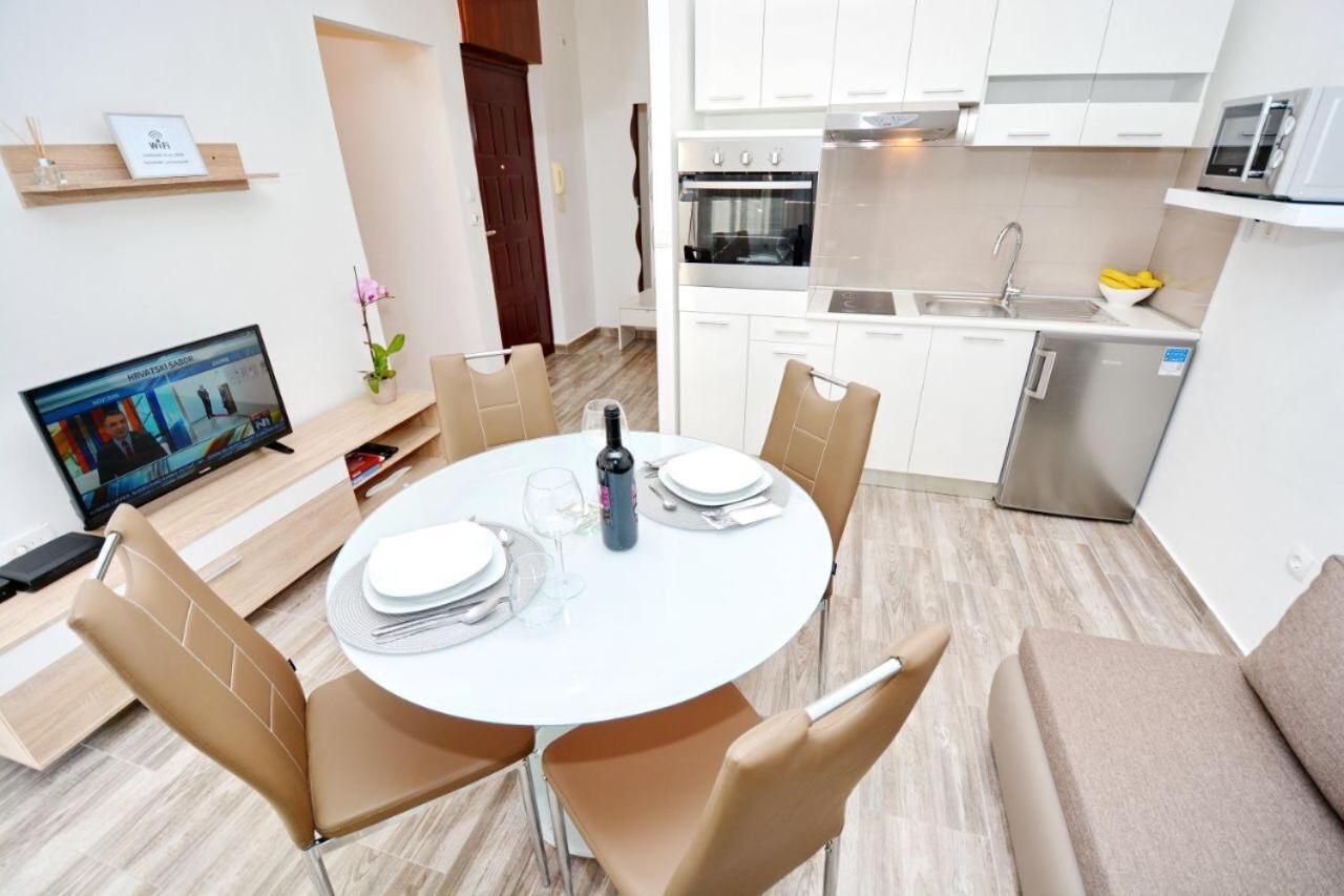 Apartment T&L Zadar Buitenkant foto